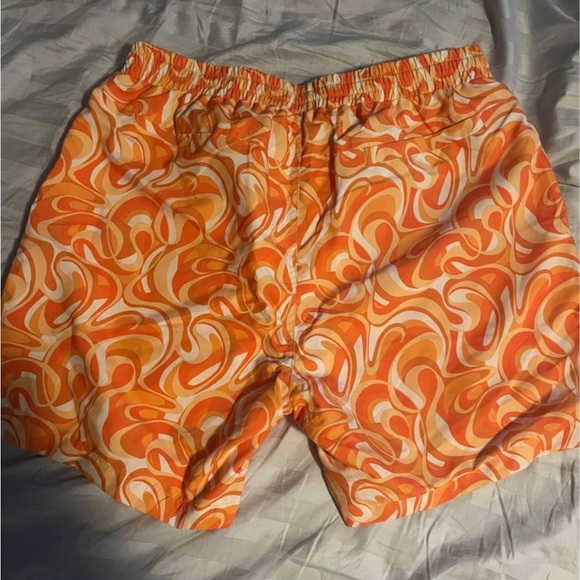 XL Brand New Kulani Kinis - Picture 2 of 3